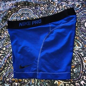 Medium Nike Pro Spandex